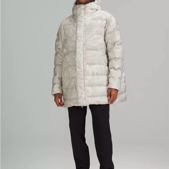 lululemon athletica Men's Light Gray Puffer Jacket (Marble pattern)